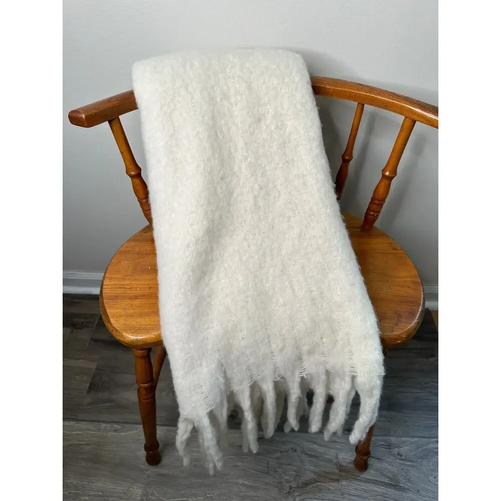 Soft White Scarf with Fringe One Size Polyester 12